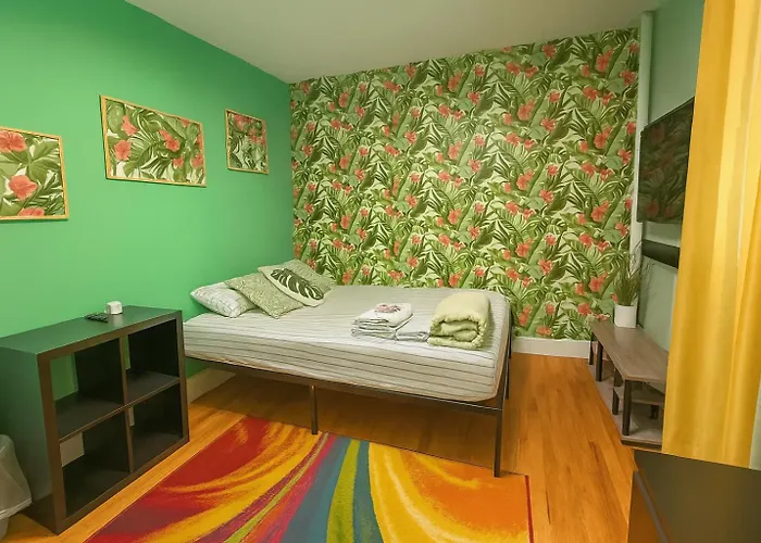 Tropical Style Room
